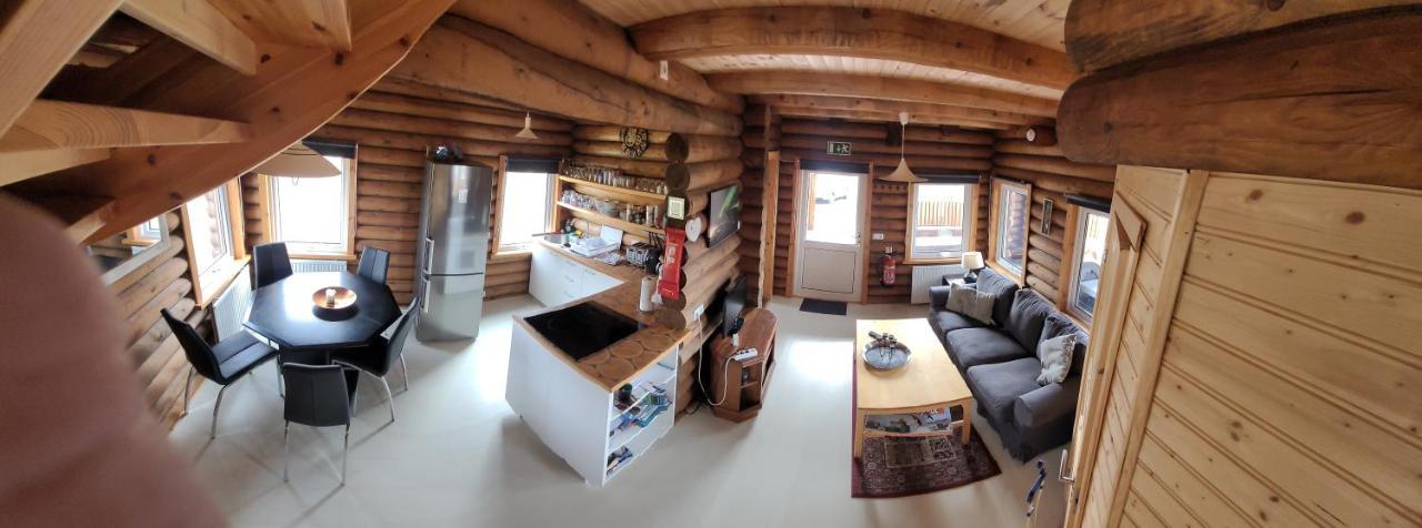 Akureyri Log Cabin 외부 사진
